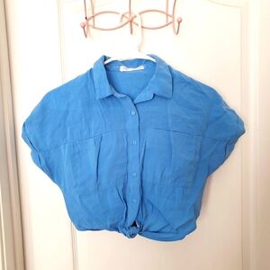 Zara girls size 9 blue button down with tie shirt